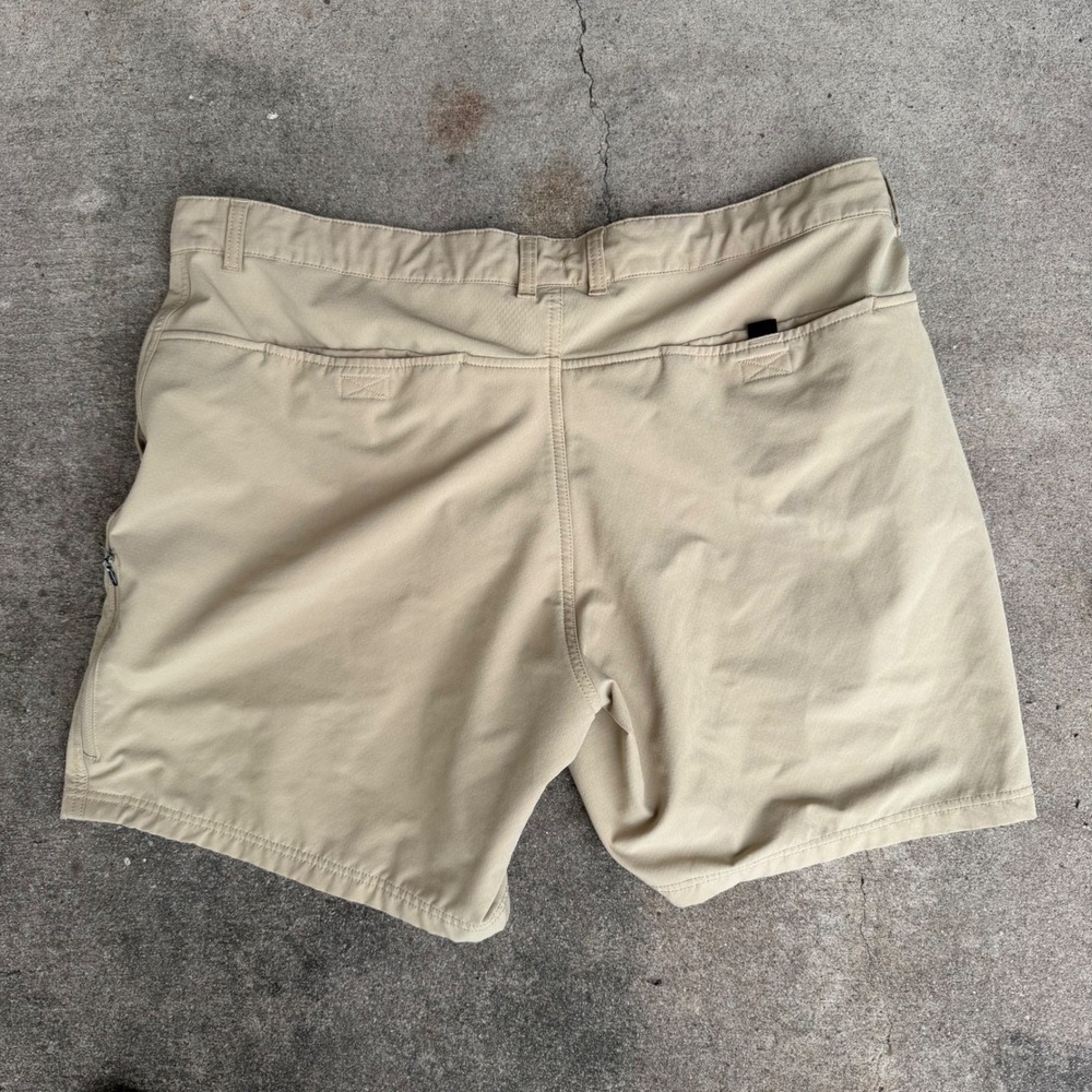 The North Face Mens Hiking Shorts Khaki Tan Size 40 Nylon Outdoor Cargo 7 Inseam - Picture 7 of 7